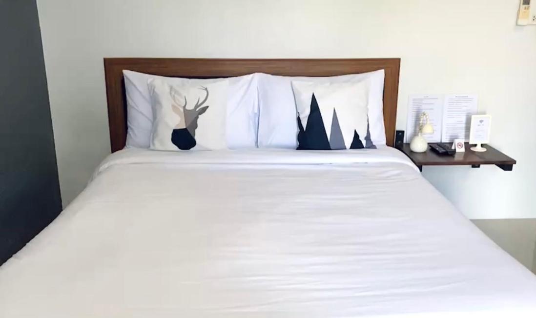 The Room Apartment Surat Thani Esterno foto
