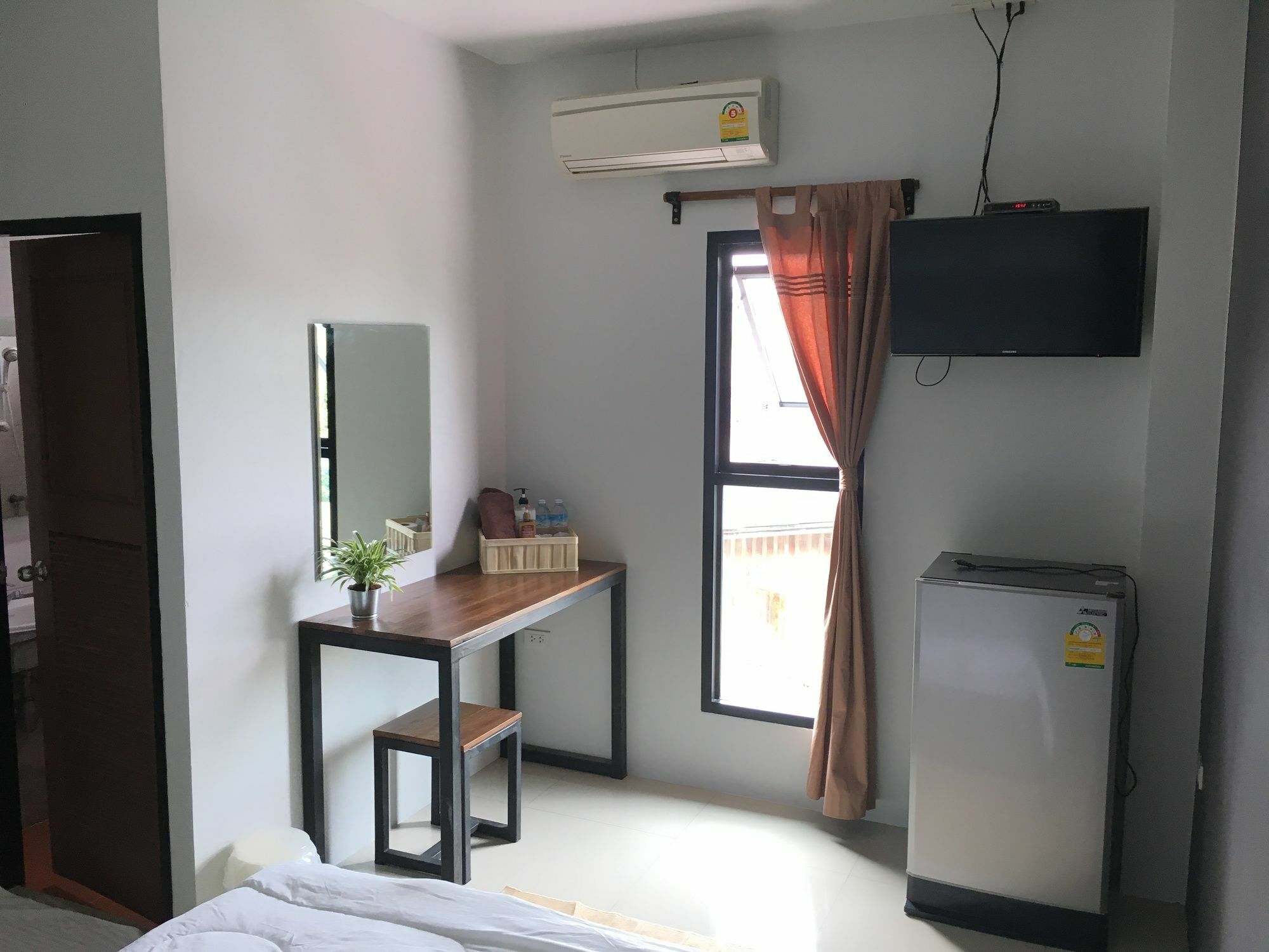 The Room Apartment Surat Thani Esterno foto