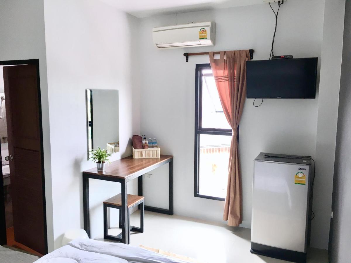 The Room Apartment Surat Thani Esterno foto